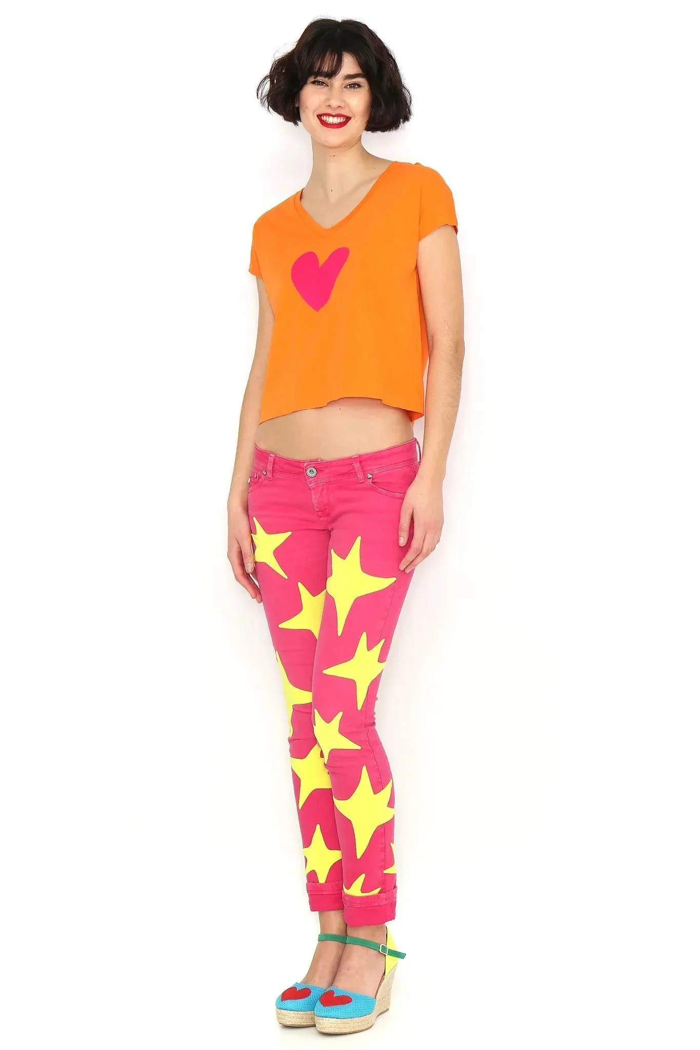 CAMISETA CORAZON FUCSIA