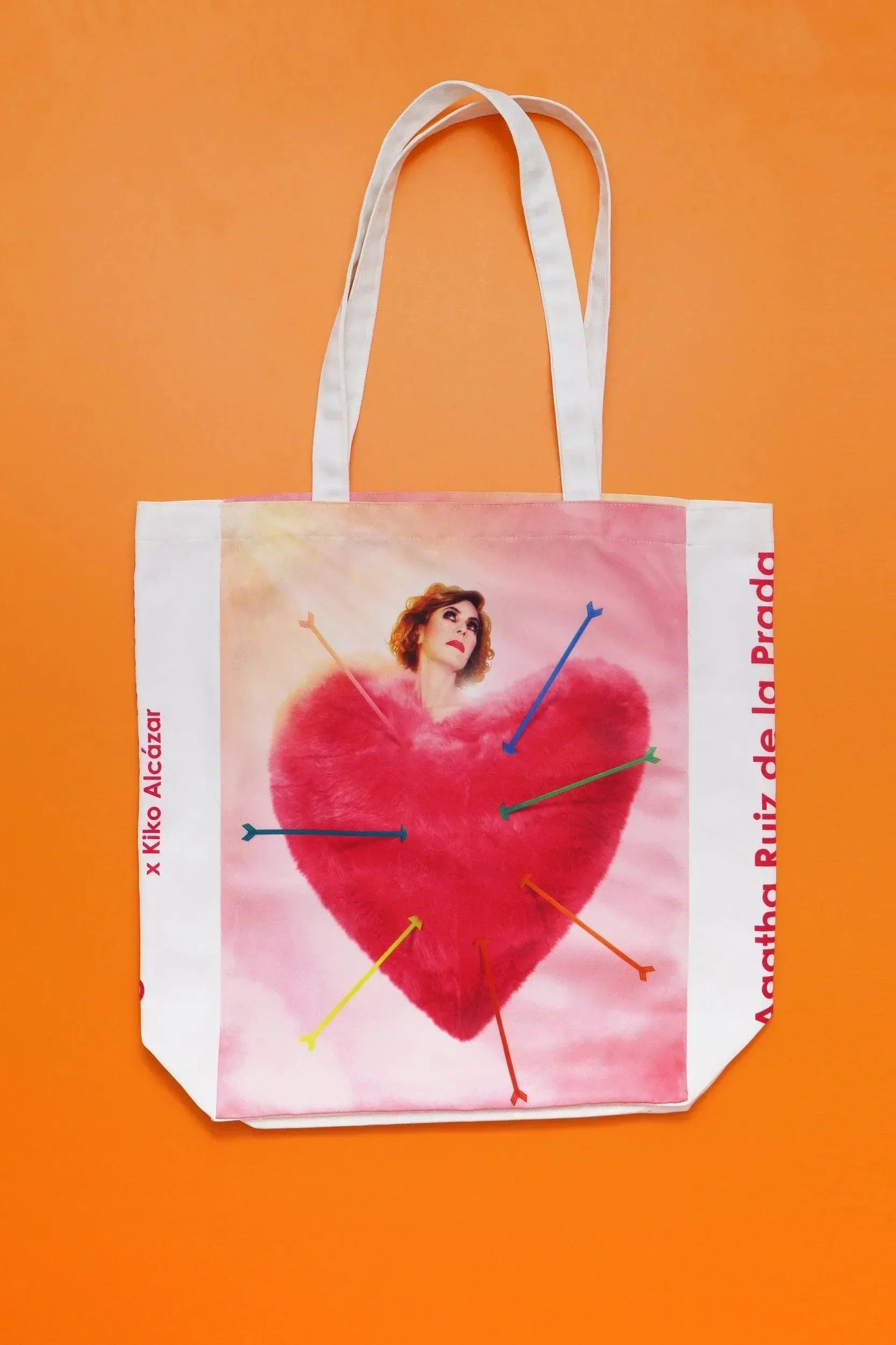 BOLSA CORAZON FLECHAS