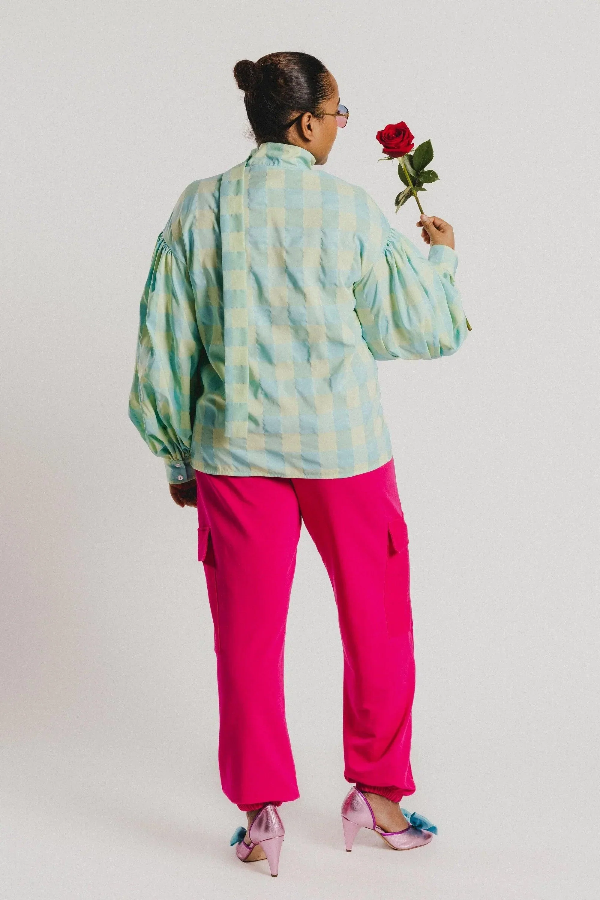 PANTALON CARGO FUCSIA - Image 6