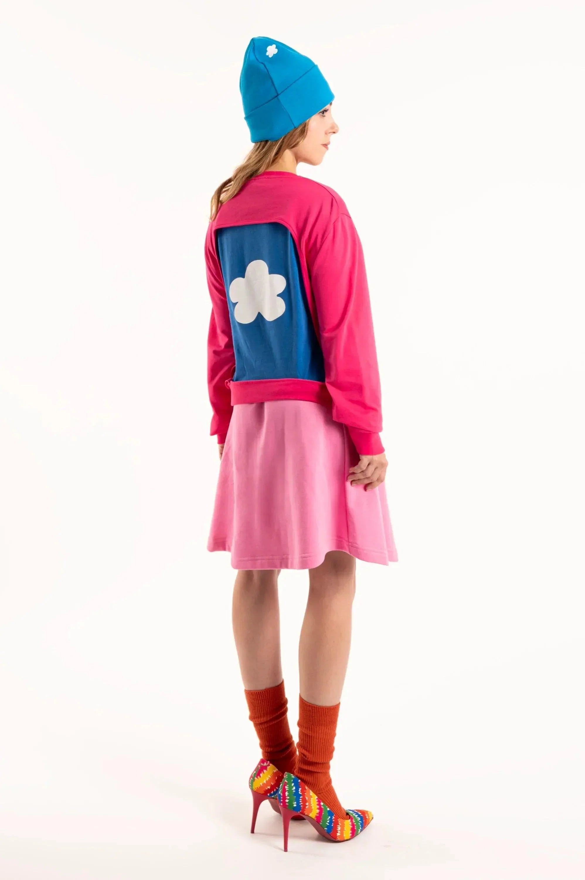 SUDADERA ARP FUCSIA CUADRADO ABIERTO DETRÁS - Image 5